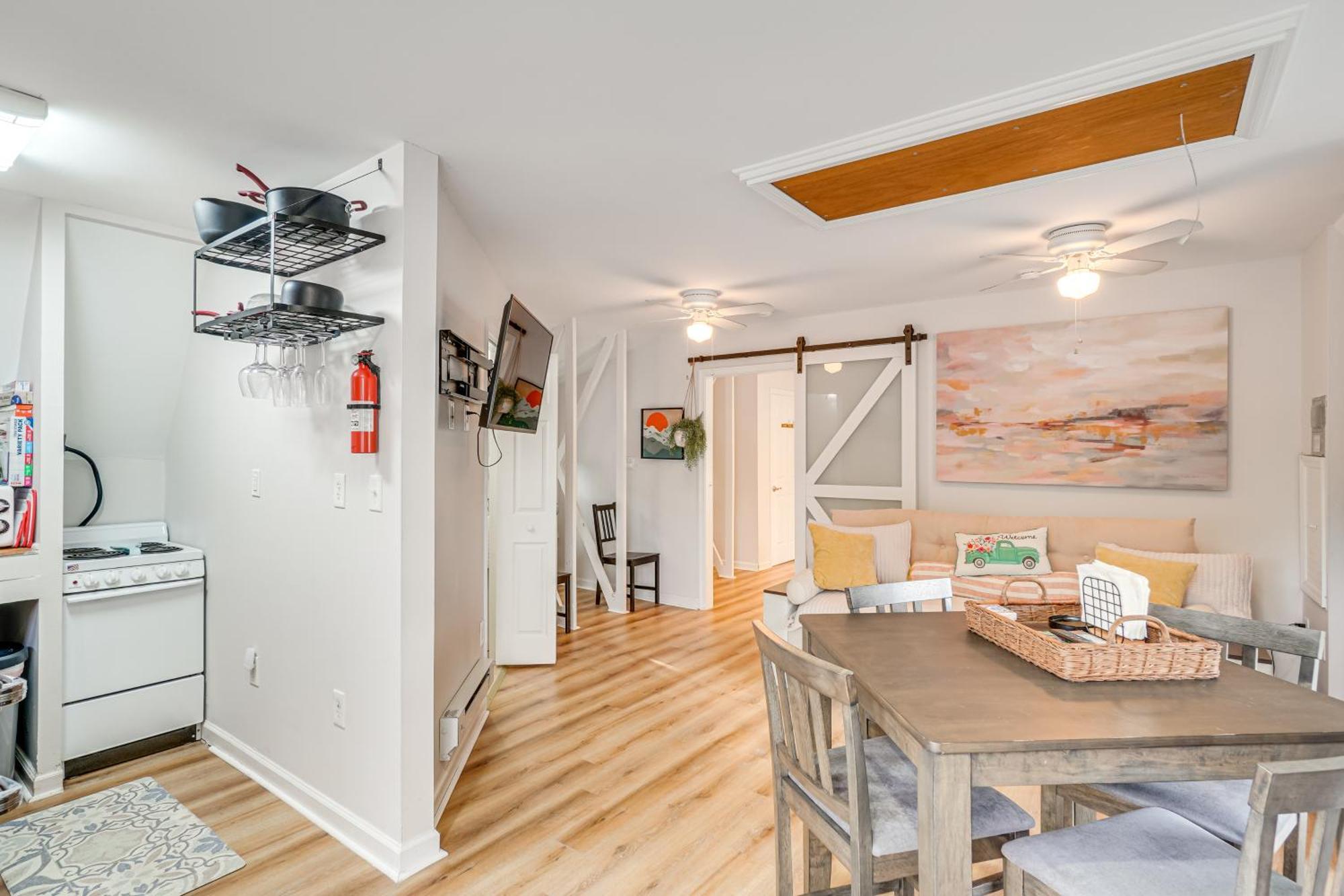 Epic Brunswick Apartment, Deck With Private Hot Tub! Exteriér fotografie